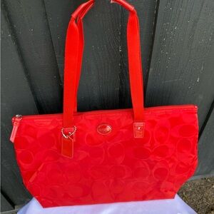 Coach Getaway Signature Nylon Packable Tote in RED ❤️ original hang tag.